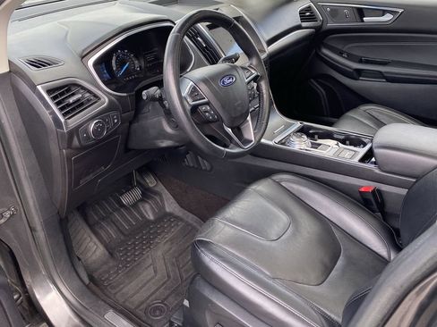 Used 2020 Ford Edge Titanium w/ Equipment Group 301A FWD image 10