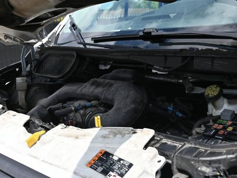 Used 2017 Ford Transit 150 Medium Roof image 13