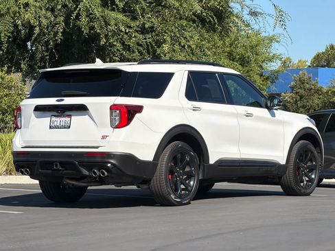 Used 2022 Ford Explorer ST w/ Equipment Group 401A AWD/4WD image 2