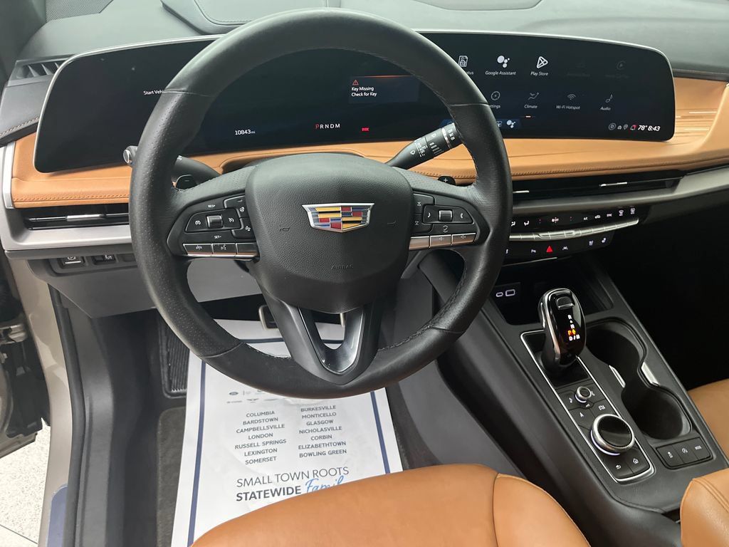 Used 2024 Cadillac XT4 Sport AWD/4WD image 15