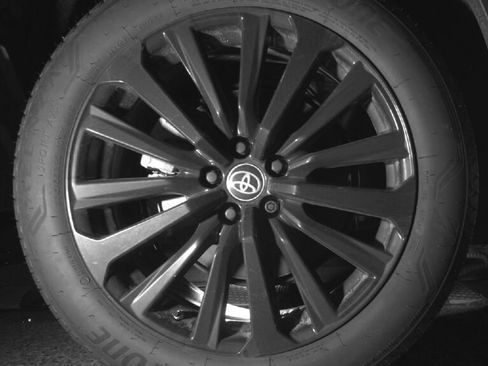 Used 2025 Toyota Highlander XSE image 15