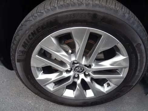Used 2023 Toyota RAV4 XLE Premium AWD/4WD image 13