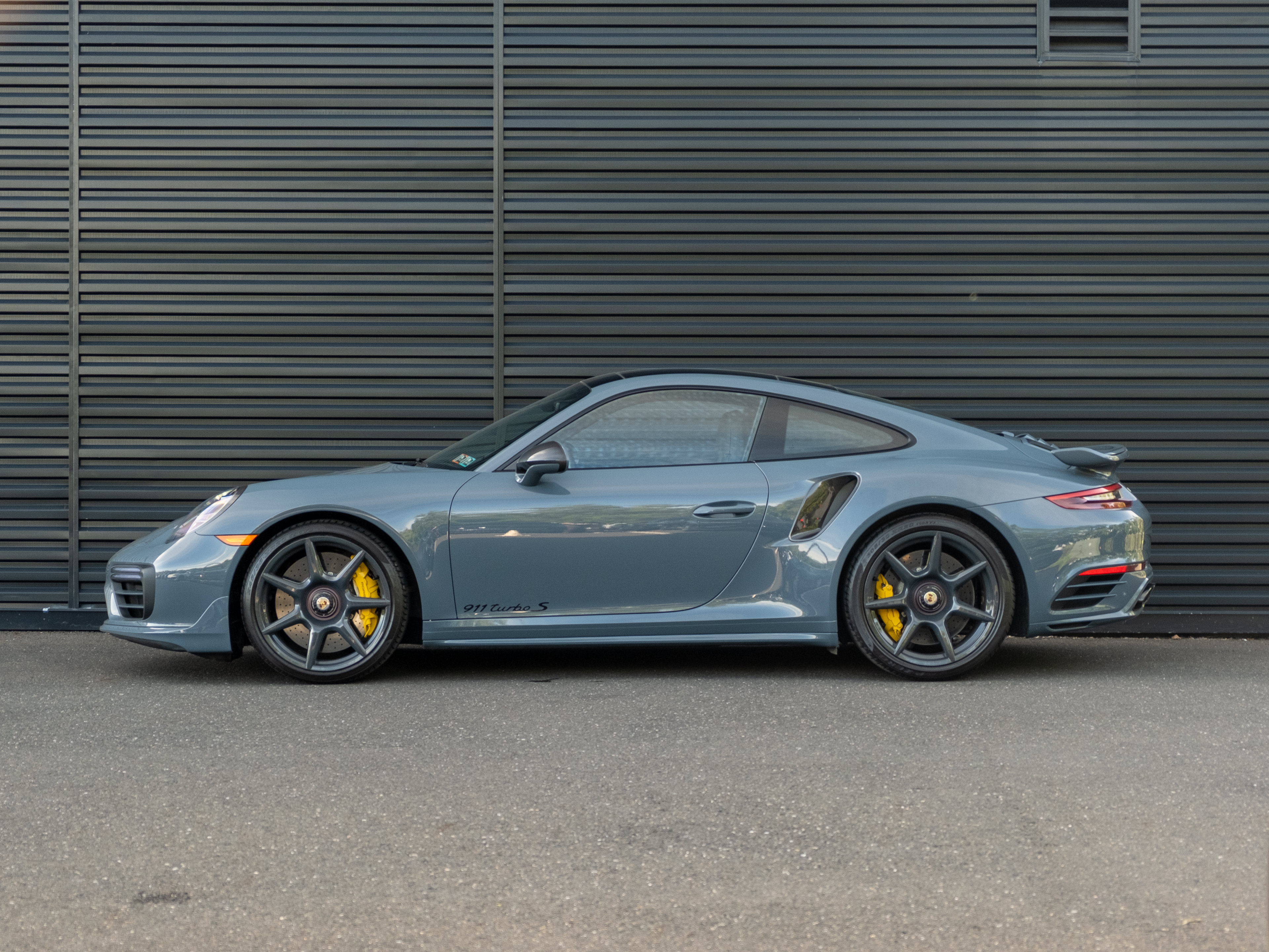 Certified 2019 Porsche 911 Turbo S AWD/4WD image 2