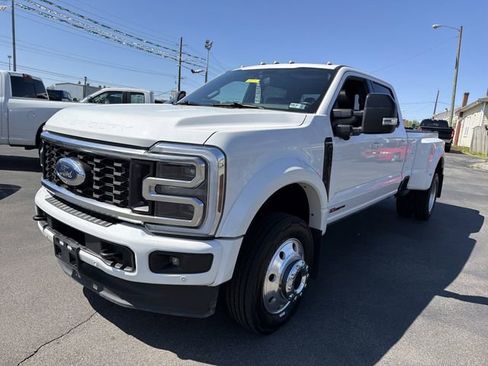 Used 2019 Ford F150 XLT w/ Equipment Group 302A Luxury image 9