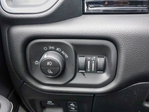 New 2026 RAM 1500 Laramie AWD/4WD image 35