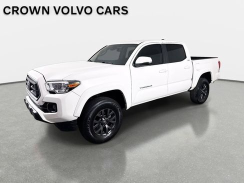 Used 2023 Toyota Tacoma SR5 w/ Technology Package RWD image 1