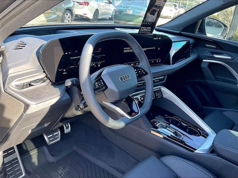 New 2025 Audi SQ5 Premium Plus image 8