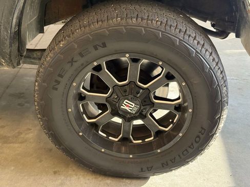 Used 2016 RAM 2500 SLT image 2