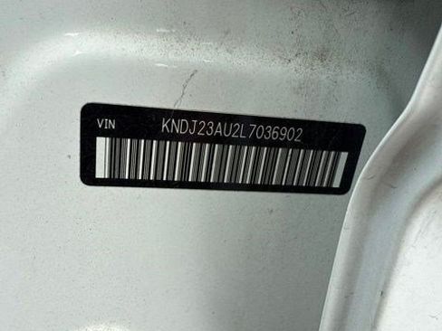 Used 2020 Kia Soul LX FWD image 7