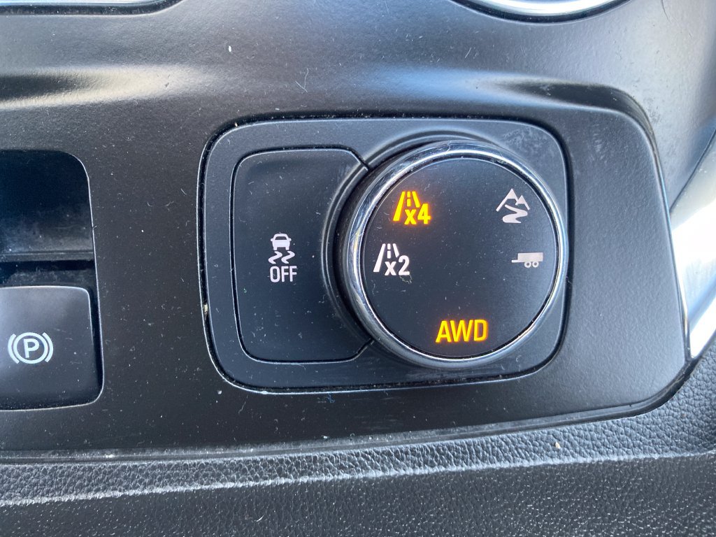 Used 2020 Chevrolet Traverse LT AWD/4WD image 43