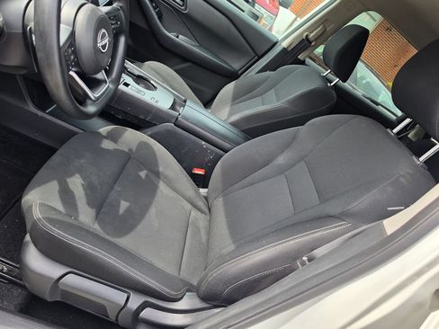 Used 2024 Nissan Rogue S FWD image 6