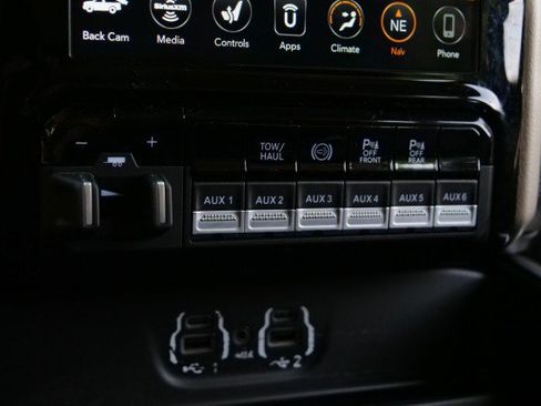 Used 2021 RAM 3500 Laramie w/ Safety Group AWD/4WD image 19