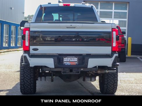 Used 2025 Ford F250 Platinum image 7