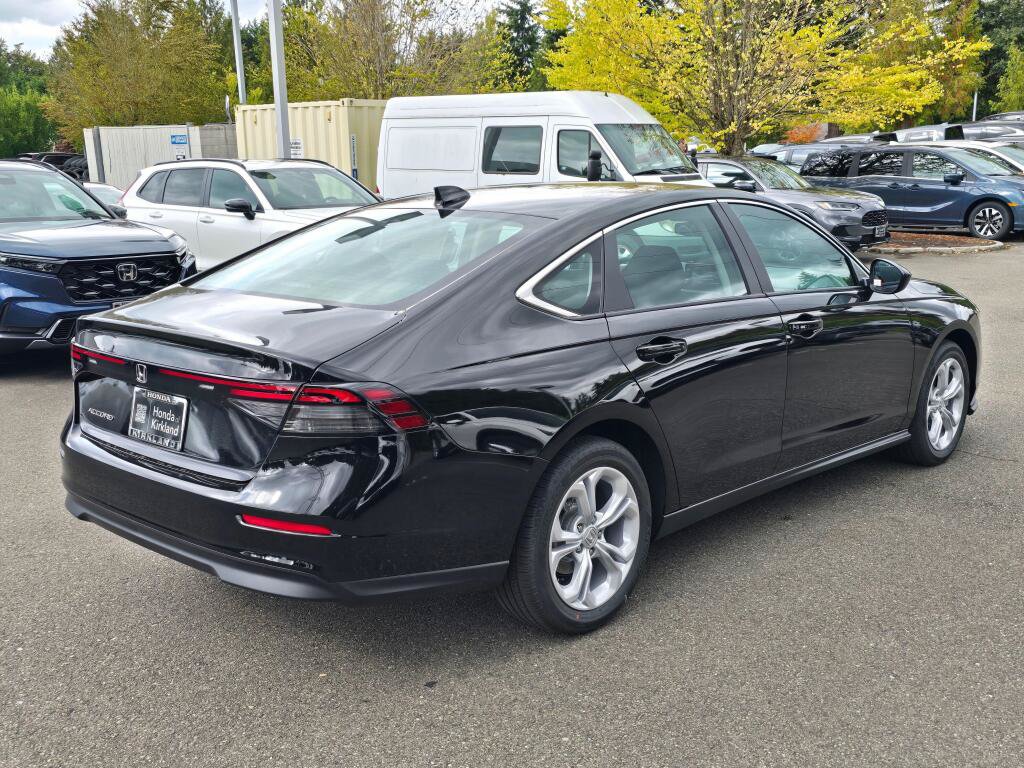 New 2026 Honda Accord LX image 7