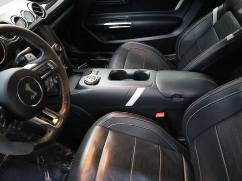 Used 2020 Ford Mustang Shelby GT500 w/ Technology Package RWD image 76