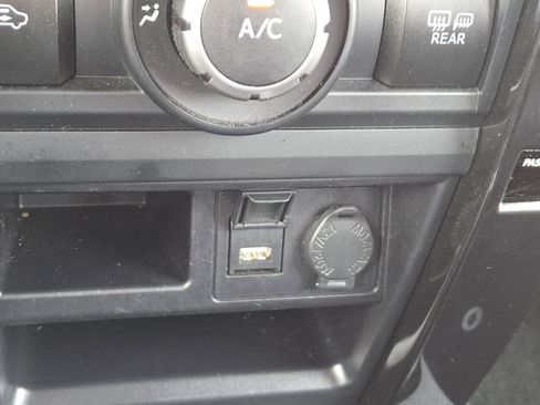 Used 2022 Toyota 4Runner TRD Off-Road image 30