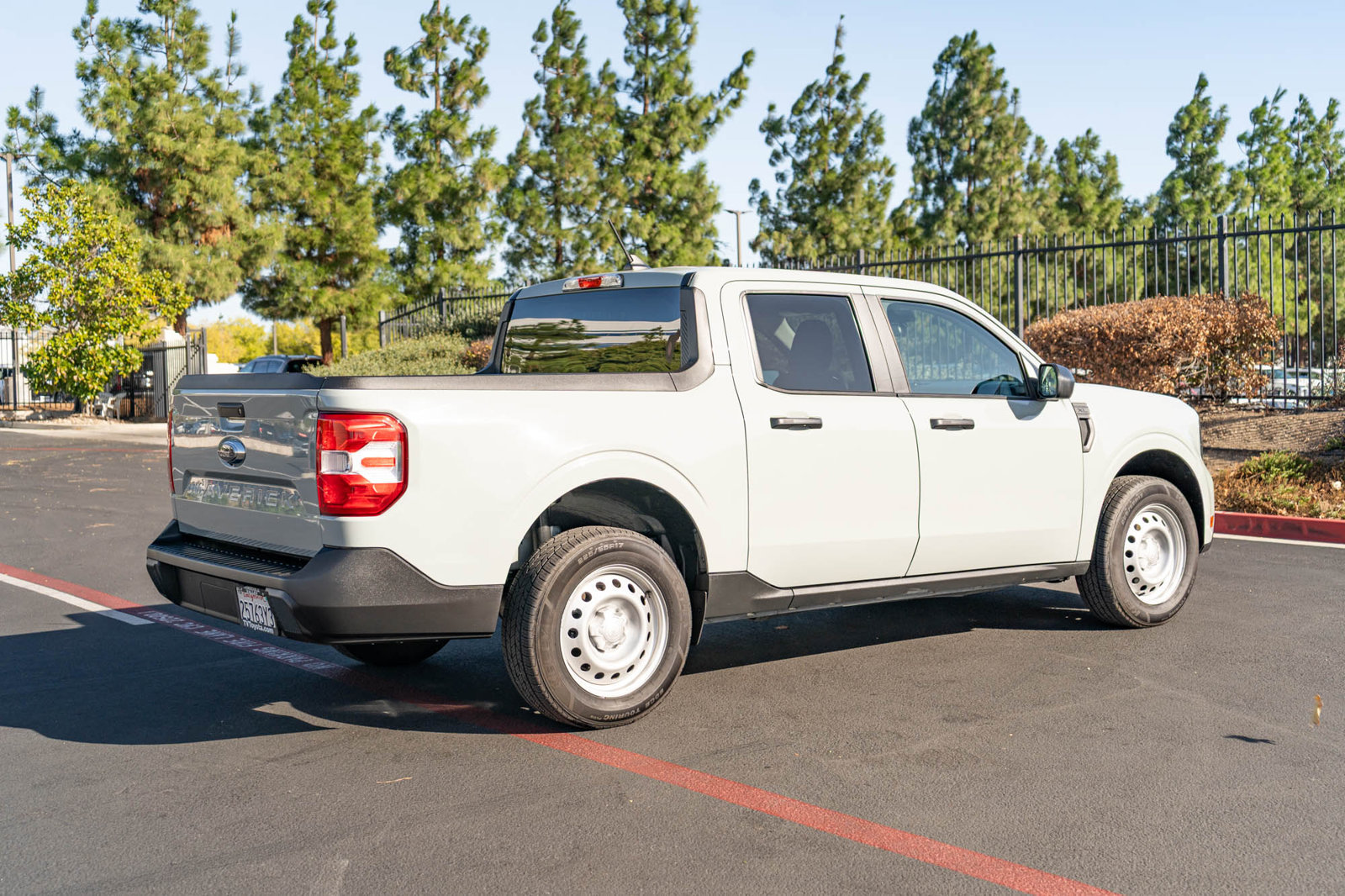 Used 2024 Ford Maverick XL FWD image 9