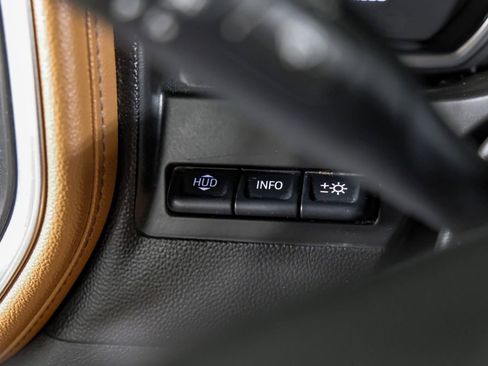 Used 2021 Chevrolet Silverado 2500 High Country w/ Z71 Off-Road Package image 26