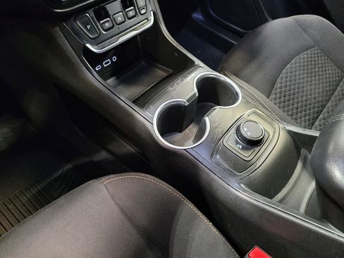 Used 2019 GMC Terrain SLE image 26