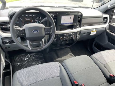 New 2026 Ford F250 4x4 Crew Cab Super Duty image 6