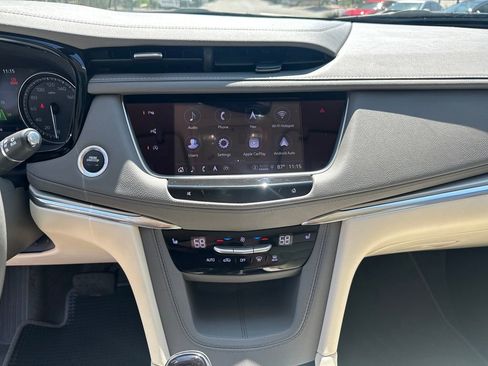 Used 2023 Cadillac XT5 Premium Luxury w/ Technology Package FWD image 22