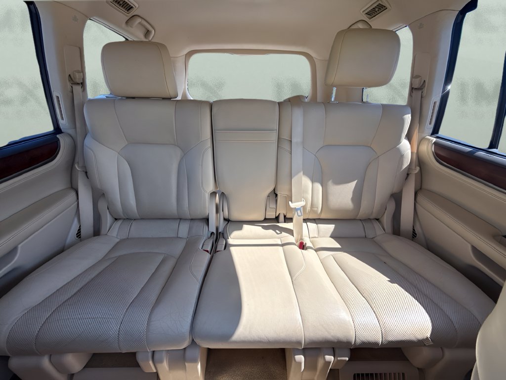 Used 2019 Lexus LX 570 4WD w/ Luxury Package image 11