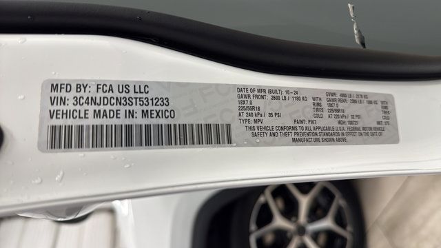 Certified 2025 Jeep Compass Limited AWD/4WD image 26