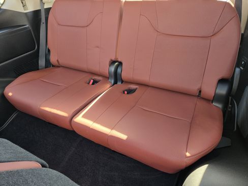 Certified 2020 Lexus LX 570 4WD w/ Luxury Package image 42