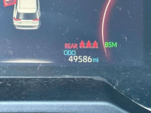 Used 2024 Toyota RAV4 XLE image 25