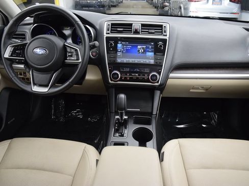 Used 2018 Subaru Outback 2.5i Limited AWD/4WD image 20