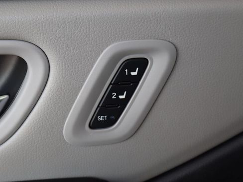 Used 2023 Honda Pilot Elite image 15