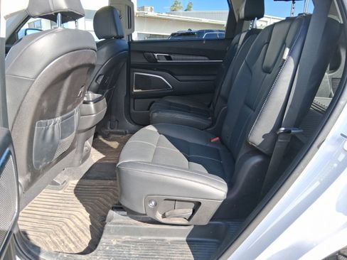 Used 2023 Kia Telluride SX AWD/4WD image 7