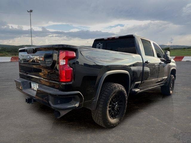 Used 2024 Chevrolet Silverado 2500 High Country w/ High Country Premium Package AWD/4WD image 3