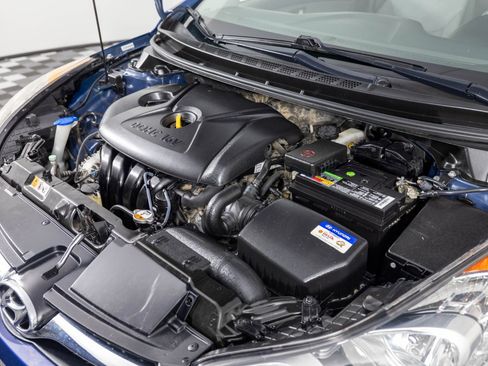 Used 2013 Hyundai Elantra GLS w/ Preferred Pkg image 41