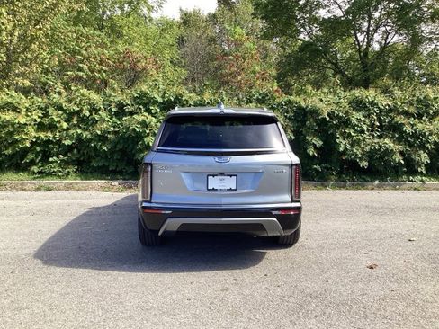 New 2026 Cadillac Vistiq Luxury w/ LPO, Floor Liner Package image 6