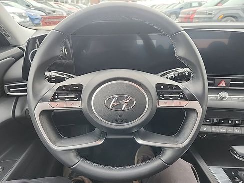 Certified 2023 Hyundai Elantra SEL w/ Convenience Package image 13