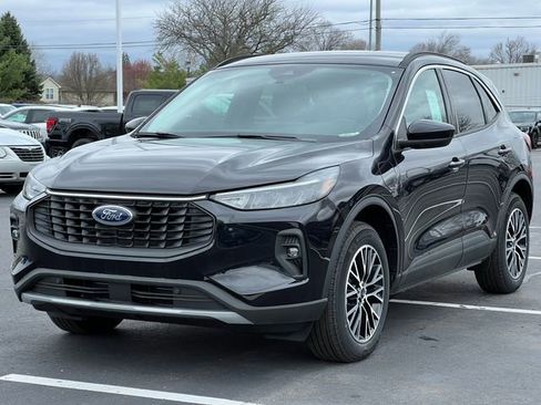 New 2024 Ford Escape SE FWD image 36