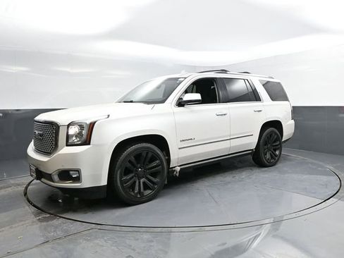 Used 2017 GMC Yukon Denali w/ Open Road Package image 3