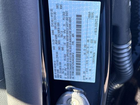 New 2025 Ford Escape SE image 25