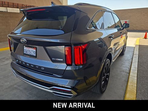 Used 2021 Kia Sorento SX AWD/4WD image 4