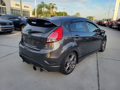 Used 2019 Ford Fiesta ST FWD image 3