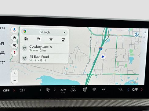 Used 2025 Ford Explorer Active w/ Active Comfort Package image 8