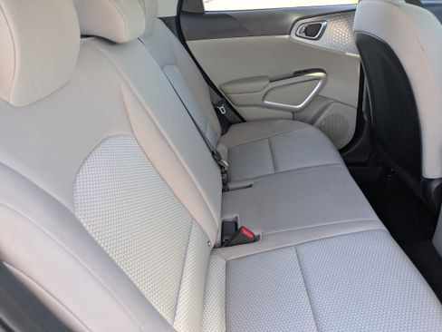 Certified 2025 Kia Soul LX FWD image 13