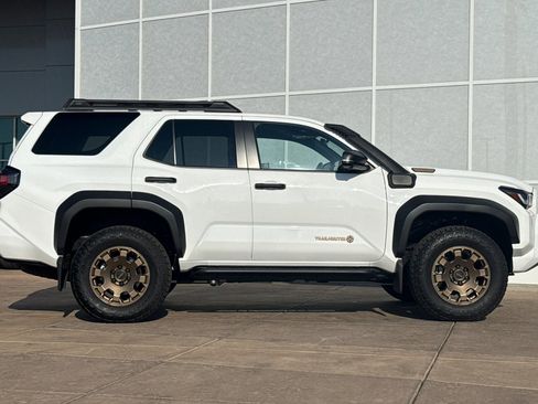 Certified 2025 Toyota 4Runner Trailhunter image 3