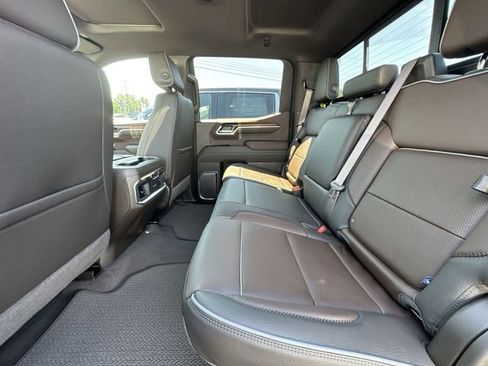 New 2026 GMC Sierra 1500 Denali w/ Technology Package AWD/4WD image 9