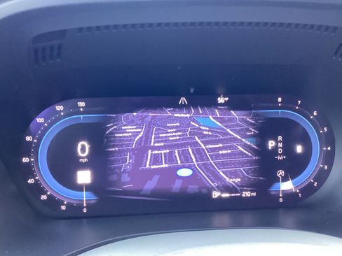 Certified 2022 Volvo XC60 B5 Momentum w/ Climate Package image 21