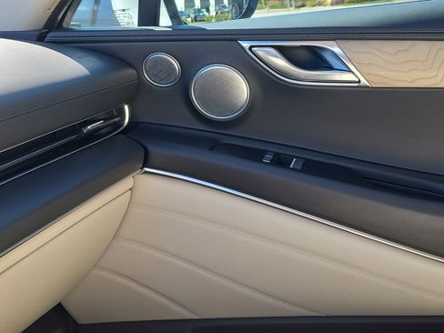 Used 2022 Genesis GV80 2.5T w/ Prestige Package 04 image 31