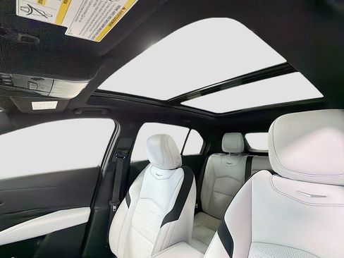 Used 2024 Cadillac XT4 Sport AWD/4WD image 23