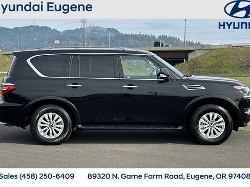 Used 2023 Nissan Armada SV image 2