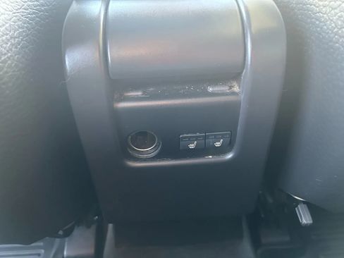 Used 2011 Volvo XC60 T6 image 30